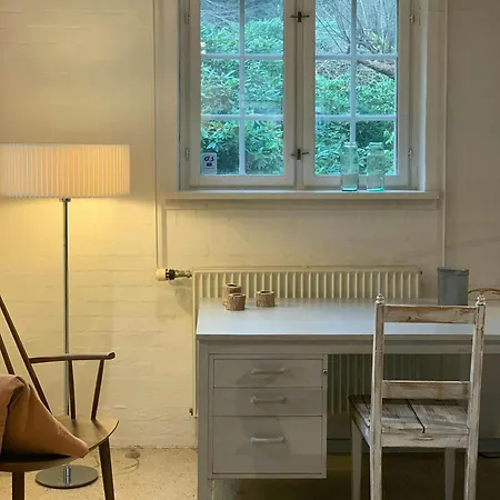 펜션 Idyllic House In A Scenic Garden *