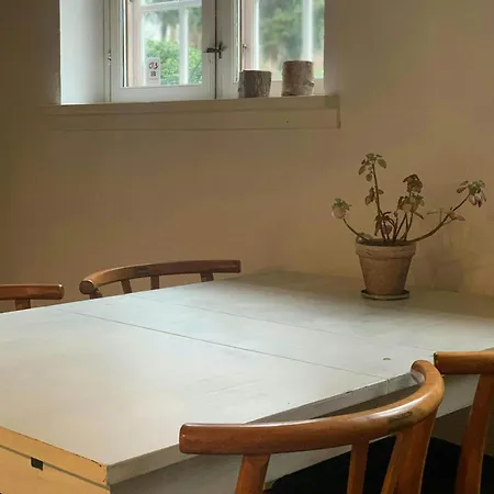 펜션 Idyllic House In A Scenic Garden